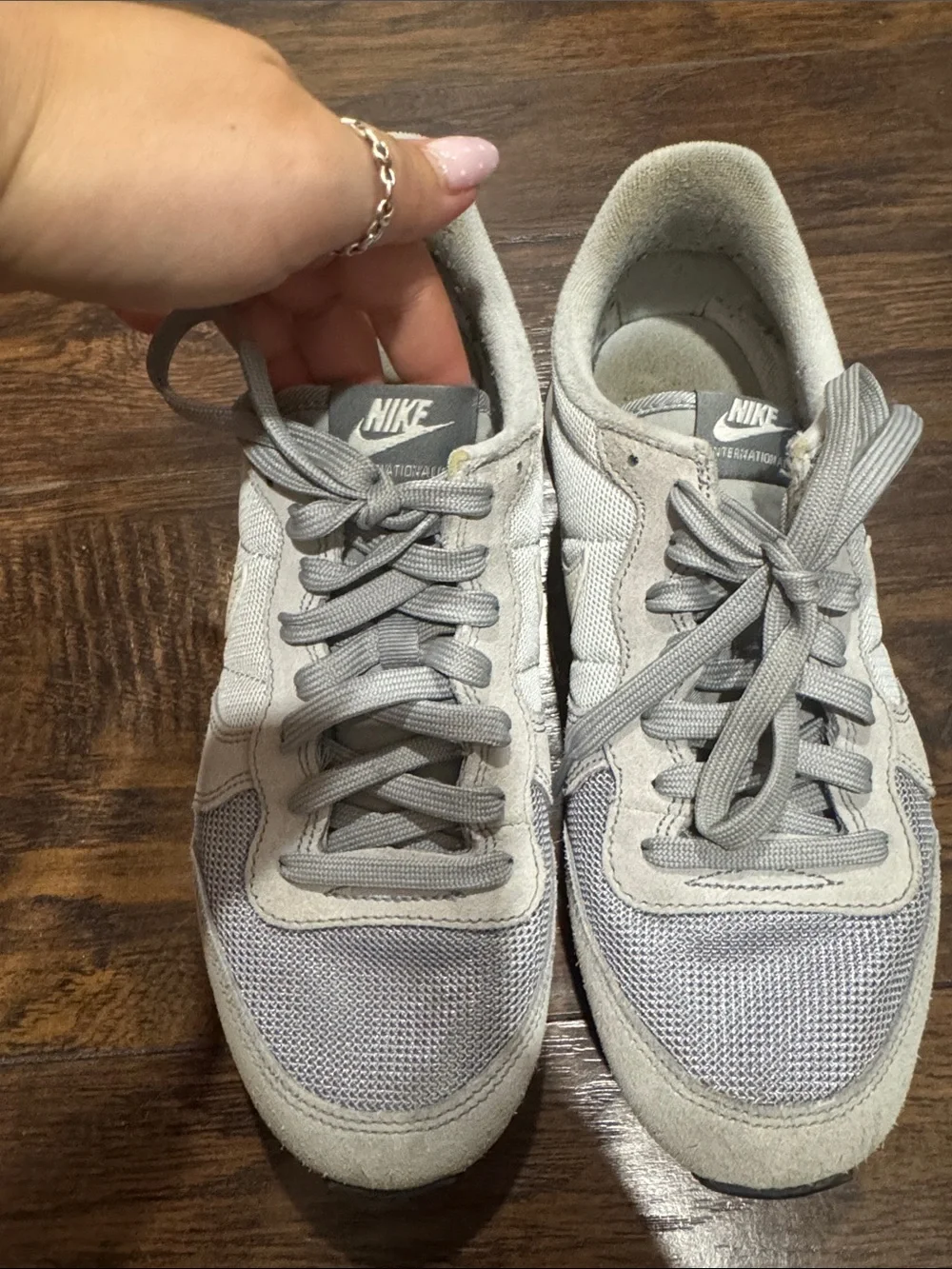Nike Women’s Light Gray and Cream Retro Runner Sneakers